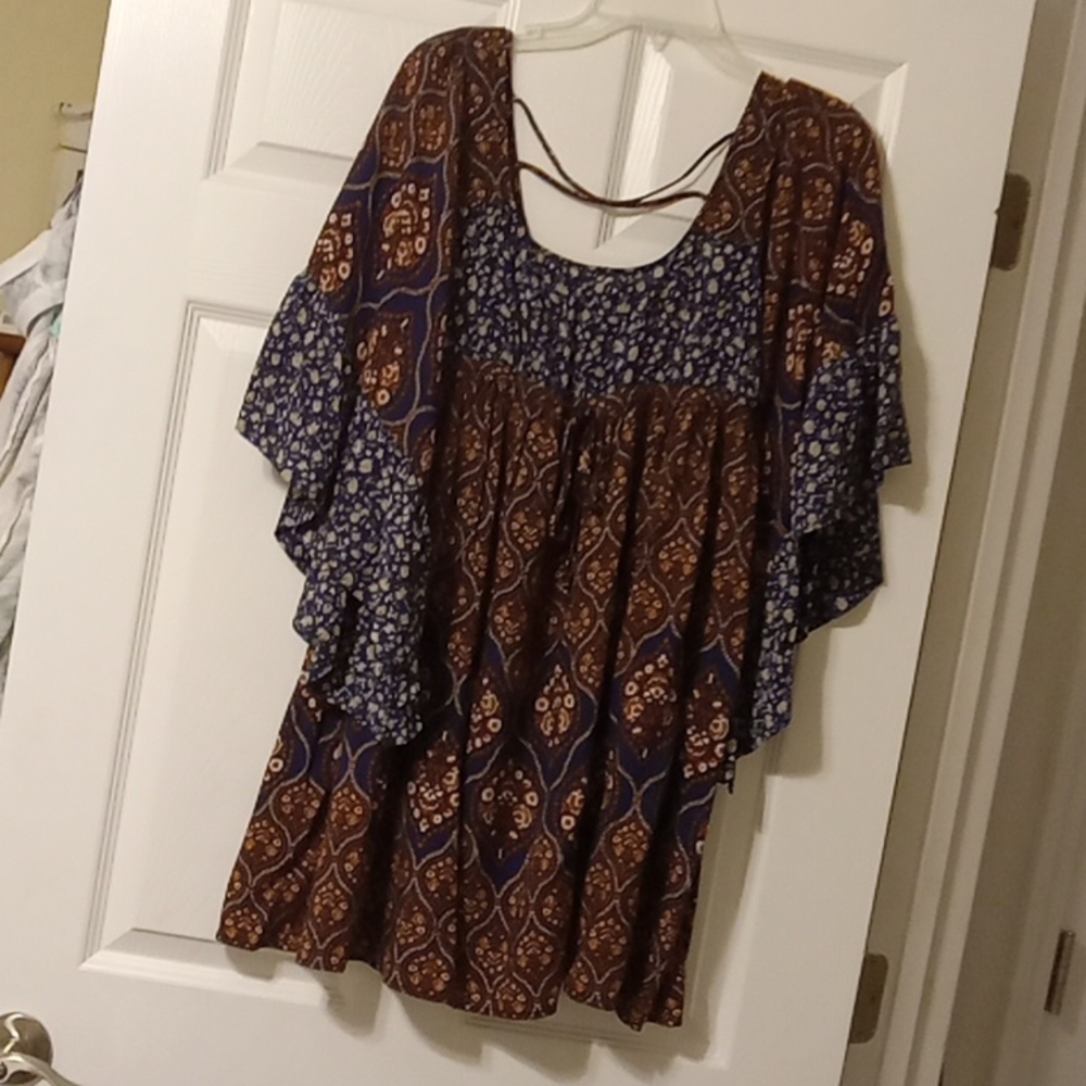 En Creme small top